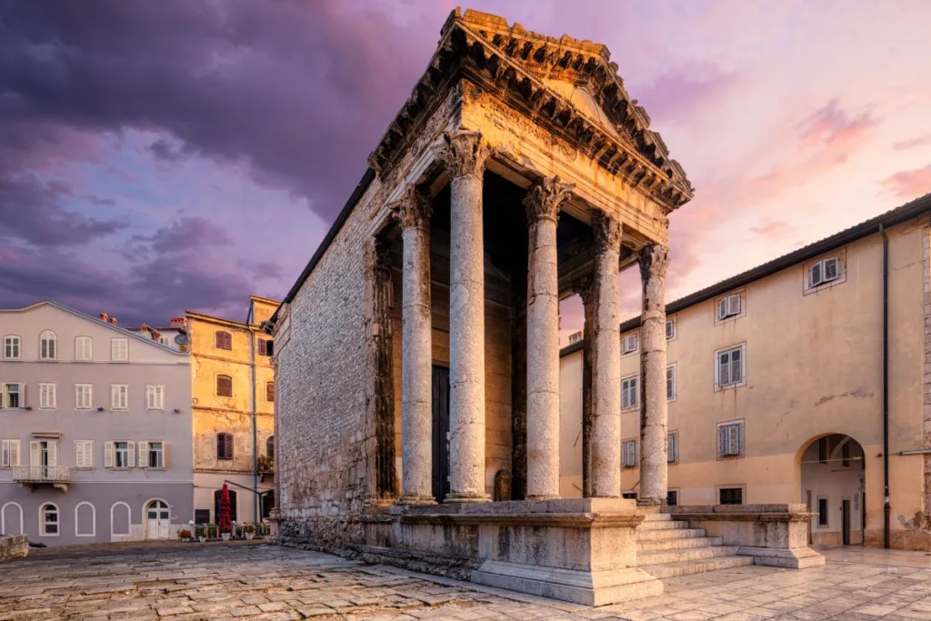 Le temple d'Auguste Pula