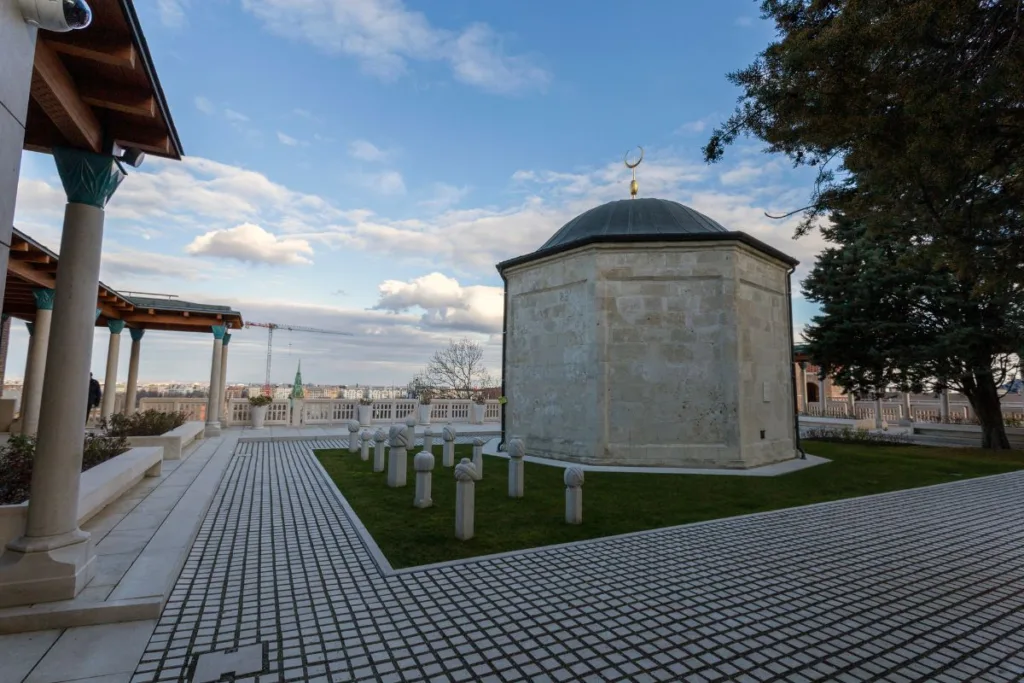 tombeau de Gül Baba à Budapest