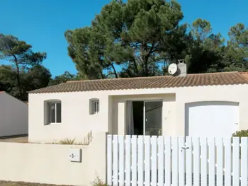 Huisje in La Tranche sur Mer,Les Algues FR2416.644.1 N°348935