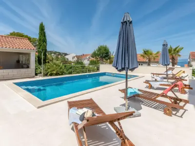 Wohnung in Brac Sutivan, Villa 2 Pools - L455379 - Photo 1