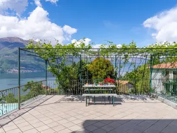 Appartamento a Varenna,Glicine IT2480.642.2 N°868300