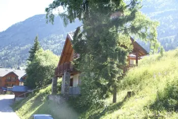 Chalet in Oz en Oisans,Chalet - Oz-en-Oisans FR-38114-13 N°565651