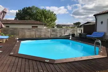 Apartment in Saint Médard de Guizières,Chambre zen chez l'habitant avec piscine FR-00050-69 N°801782