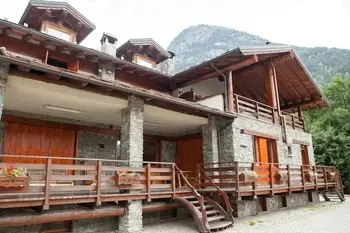 Apartment in Antey Saint Andrè,Chalet Antey Quadri B IT-11020-23 N°453845