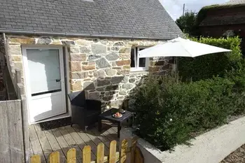 Casa a Plougasnou,Natural stone cottage with garden and sea view on Breton estate Plougasnou BRE05319-L N°821903