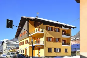 Appartement in Cusiano,Apartments Casa Caritro Cusiano IDO02519-EYA N°961460