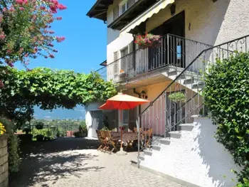 Apartment in Luino,Casa Riboni IT2085.626.1 N°242396