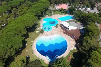 Frosinone, Chalet in Baia Domizia (CE), Baia Domizia Villaggio Camping I3 IT-81030-05 N°647696