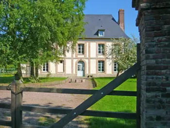 Casa rural en Bénesville,Grand Gîte Familial Écologique Proche Veules Les Roses, 10p, Grand Jardin, Jeux Enfants, PMR FR-1-441-542 N°830102