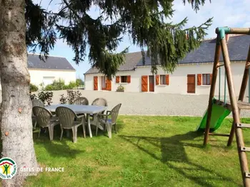 Gîte in Saint Laurent de Lin,Longère authentique avec jardin privé, près des Châteaux de la Loire, idéale pour familles et nature FR-1-381-501 N°830112