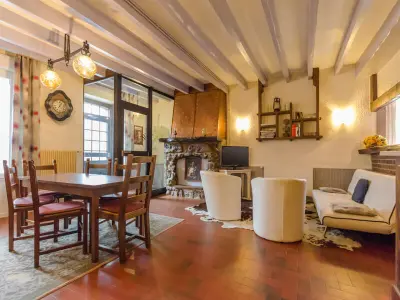 Gite à Saint Hilaire sous Romilly,Gîte rénové avec 3 chambres doubles, terrasse privée, équipements inclus, proche de Romilly et Nogent FR-1-543-72 N°830116