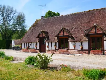 Cottage in Ligny le Ribault,Gîte en Sologne avec Étang Privé, Pêche et Proximité des Châteaux de la Loire FR-1-590-39 N°830246