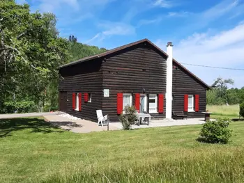 Cottage in Ban sur Meurthe Clefcy,Chalet familial avec grand jardin et équipements pour enfants, à 500m du centre de Ban-sur-Meurthe FR-1-589-33 N°830310