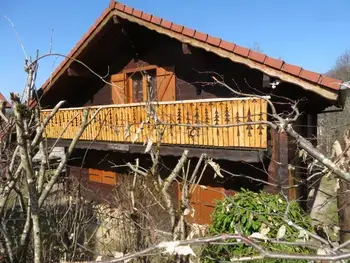 Gîte in Le Tholy,Chalet spacieux près de Gérardmer avec terrasse, verger et activités montagne
 FR-1-589-121 N°830352