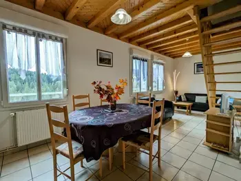 Cottage in Gérardmer,Gîte Confortable en Pleine Nature avec Cheminée et Accès Direct aux Sentiers, Proche Gérardmer et Lac FR-1-589-124 N°830355