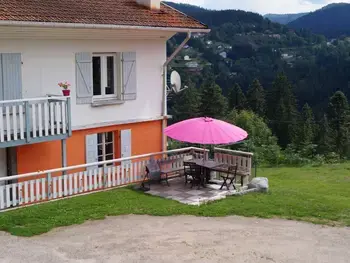 Cottage in Gérardmer,Gîte paisible avec garage, terrasse et Wifi près du lac de Gérardmer FR-1-589-159 N°830372