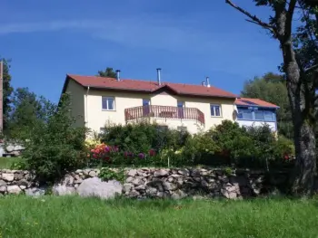 Gîte in Le Tholy,Gîte à la montagne avec cheminée, wifi et joli terrain FR-1-589-179 N°830381