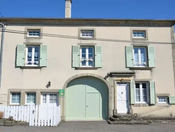 Gite in Senaide,Gîte authentique avec terrasse, jardin, proche thermes et nature FR-1-589-212 N°830395