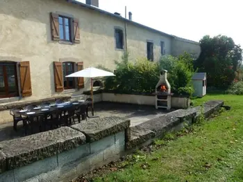 Gite in Serocourt,Charmant gîte historique avec terrasse, salle de jeux, et recharge électrique – proche Vittel & Contrexéville FR-1-589-219 N°830399