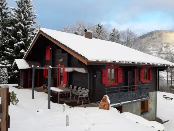 Gite in Cornimont,Chalet chaleureux à Cornimont - 3 chambres, terrasse, proche village et activités montagnardes FR-1-589-296 N°830430