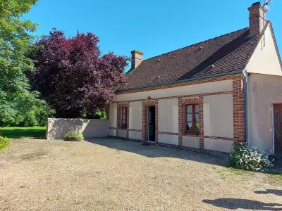 Gite à La Saucelle,Charmante Maison Rénovée avec Jardin, BBQ et Loisirs à La Saucelle FR-1-581-13 N°830442