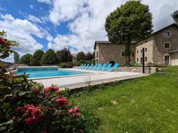 Cottage in Lapte,Gîte confortable avec piscine chauffée, pour 23 pers., idéal pour familles et amis FR-1-582-101 N°830456