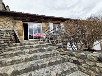 Cottage in Lavoûte sur Loire,Gîte familial au cœur des gorges de la Loire avec équipements bébé et loisirs extérieurs FR-1-582-238 N°830472