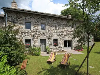 Gîte in Saint Julien Chapteuil,Gîte familial restauré avec jardin clos, équipements bébé, animaux acceptés, proche St-Julien-Chapteuil FR-1-582-296 N°830476