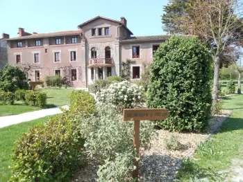 Cottage in Cugand,Maison de caractère avec piscine commune, proche du Puy du Fou et de Nantes FR-1-426-107 N°830489