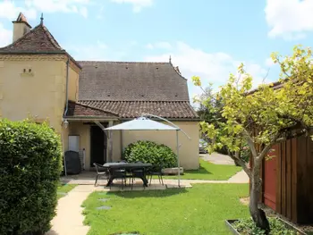 Gîte in Lamonzie Saint Martin,Maison familiale avec piscine près de Bergerac, idéale pour randos et visites historiques FR-1-616-112 N°830666