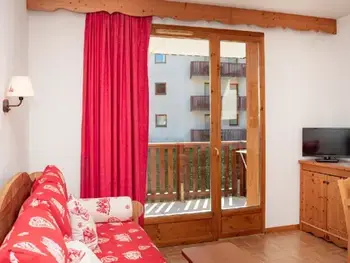 Wohnung in Puy Saint Vincent,Studio cosy avec balcon, proche pistes à Puy-Saint-Vincent, 4 pers, résidence avec piscine chauffée FR-1-504-228 N°881085