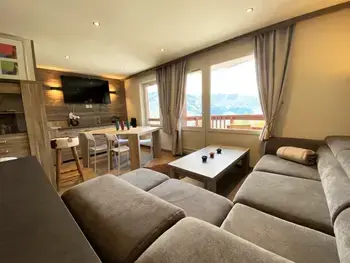 Apartment in La Tania,Bel Appartement Centre - Skis aux Pieds avec Wi-Fi FR-1-513-58 N°881534