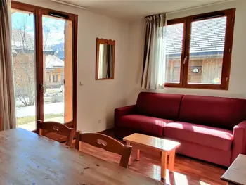 Chalet in Le Dévoluy,Chalet mitoyen duplex avec piscine couverte, à 300m des pistes à Superdévoluy FR-1-504-491 N°831015