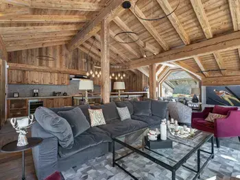 Chalet a Val d'Isère,Chalet de luxe familial à Val d'Isère avec spa, proche des pistes et équipements premium FR-1-567-72 N°831098