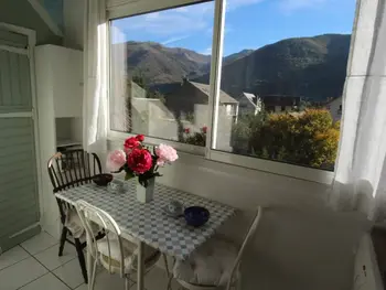 Appartamento a Bagnères de Luchon,Appartement T3 50m² pour 4 pers. avec Wifi et animaux admis à Luchon FR-1-313-205 N°1002985