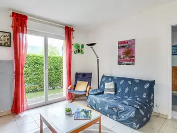 Appartement in Esquièze Sère,T3 calme 6 pers, terrasse, jardinet, proche commodités FR-1-402-24 N°882588