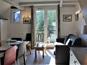 Appartamento a Risoul,Studio mezzanine renouvé 6 pers, proche commodités et téléski, avec balcon sud/est et casier à ski FR-1-330-506 N°883747