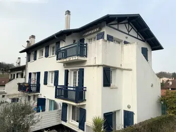 Appartamento a Cambo les Bains,Charmant T1 bis avec terrasse et parking, à 1km des thermes, idéal pour 2 pers, Wi-Fi, Cambo-les-Bains FR-1-495-90 N°883888