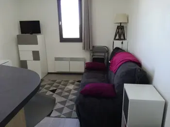 Apartamento en Les Adrets Prapoutel,Studio cabine 4 pers, centre station, cuisine équipée et bain FR-1-557-75 N°947744