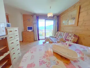 Apartamento en Villard sur Doron,Appartement cosy avec piscine - 4 pers, balcon, parking - près des Saisies FR-1-594-156 N°884227