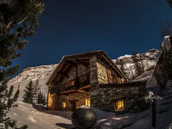 Chalet a Val d'Isère,Magnifique Chalet au Calme près des Remontées Mécaniques à Val-d'Isère FR-1-519-32 N°832101