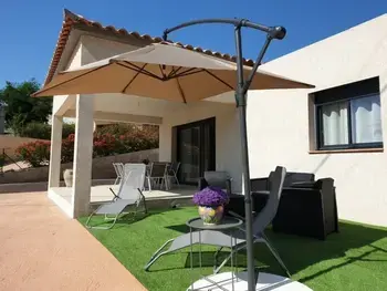 Villa en Porticcio,Villa Climatisée 3 Pièces avec Terrasse - À 5 min de la Plage et du Centre de Porticcio FR-1-61-496 N°832196