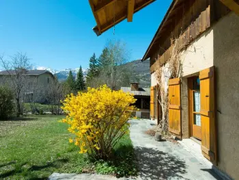 Casa a Briançon,Grande villa familiale à Briançon, 6 pièces, 14 pers., jardin, terrasse, parking couvert et wifi FR-1-330C-71 N°832267