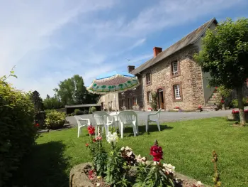 Cottage in Cerisy la Salle,Charmante maison avec cheminée, jardin privé et équipements complets, idéal pour des vacances paisibles FR-1-362-67 N°832309