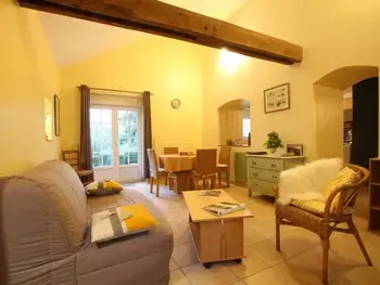 Cottage in Saint Lô,Charmante Maison avec Jardin, Terrasse et WIFI près de la Cité du Cheval à Saint-Lô FR-1-362-125 N°832330