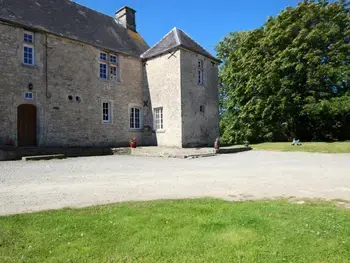 Cottage in Orglandes,Charmant Manoir avec Jardin Clos, Cheminée, et Proche Plages du Débarquement FR-1-362-155 N°832342