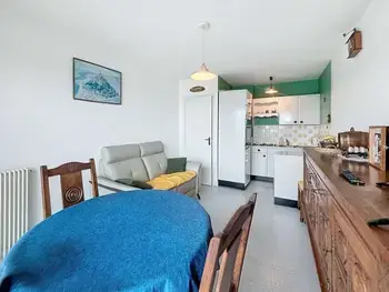 Apartamento en Granville,Appartement au centre de Granville avec balcon, à 300m de la plage et du casino FR-1-361-119 N°886695