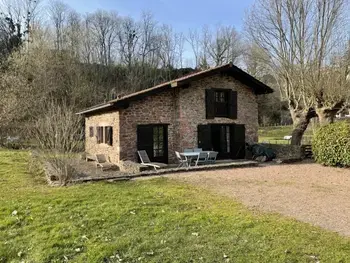 Casa rural en Bidarray,Gîte de charme à Bidarray: terrasse, cheminée, climatisation, jardin clos, activités nature à proximité FR-1-384-419 N°832672