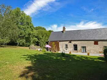 Cottage in Montaigu les Bois,Maison au Cœur du Bocage Normand, Cheminée, Jardin Privé et Proximité Randonnées FR-1-362-422 N°832692