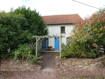 Gite in Cérences,Maison Conviviale avec Jardin, Terrasse et Activités pour Familles et Amis FR-1-362-503 N°832927